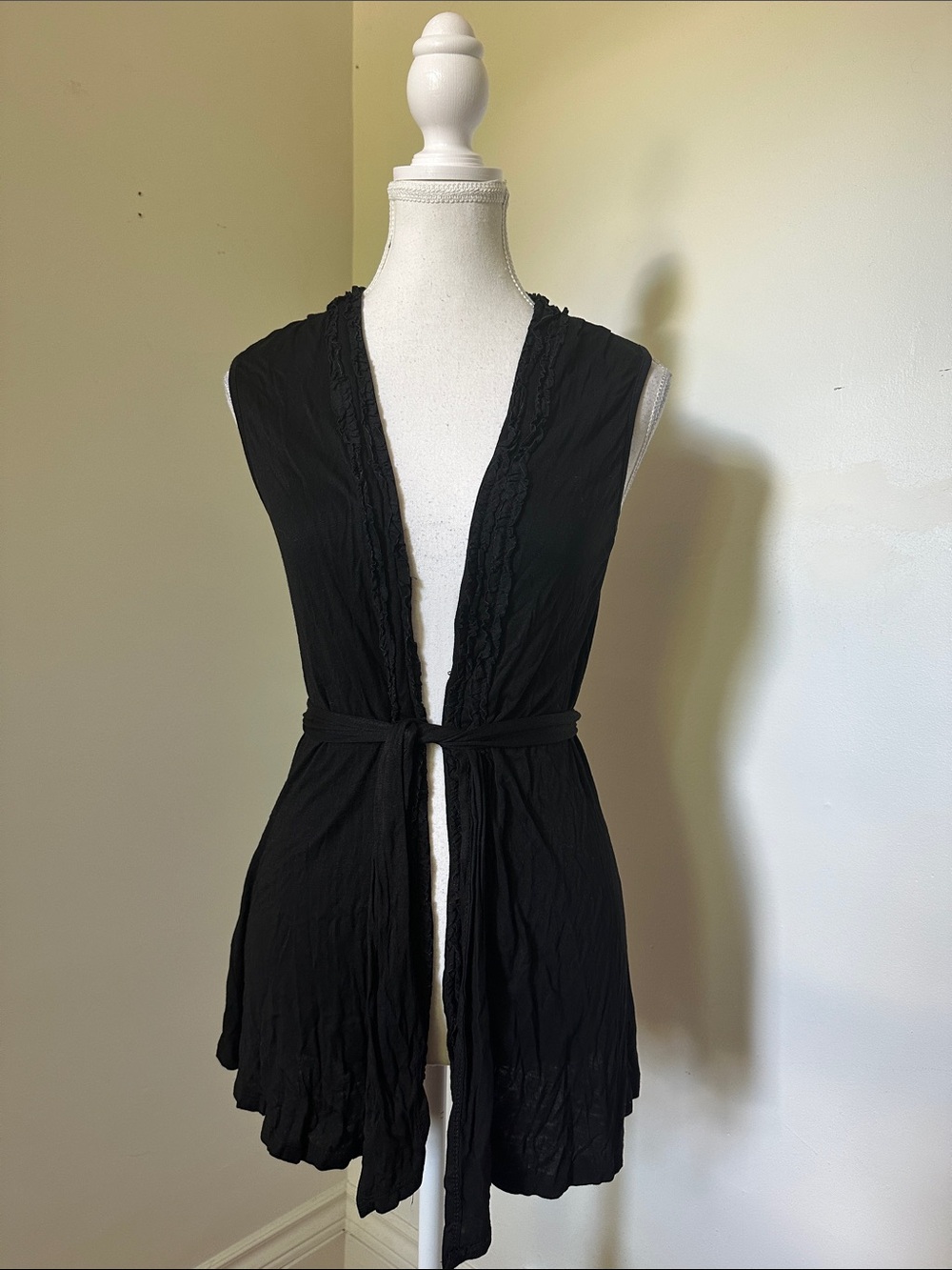 GUILTY! Black Y2K Vamp Grunge Goth Open Front Belted Sleeveless Cardigan Small